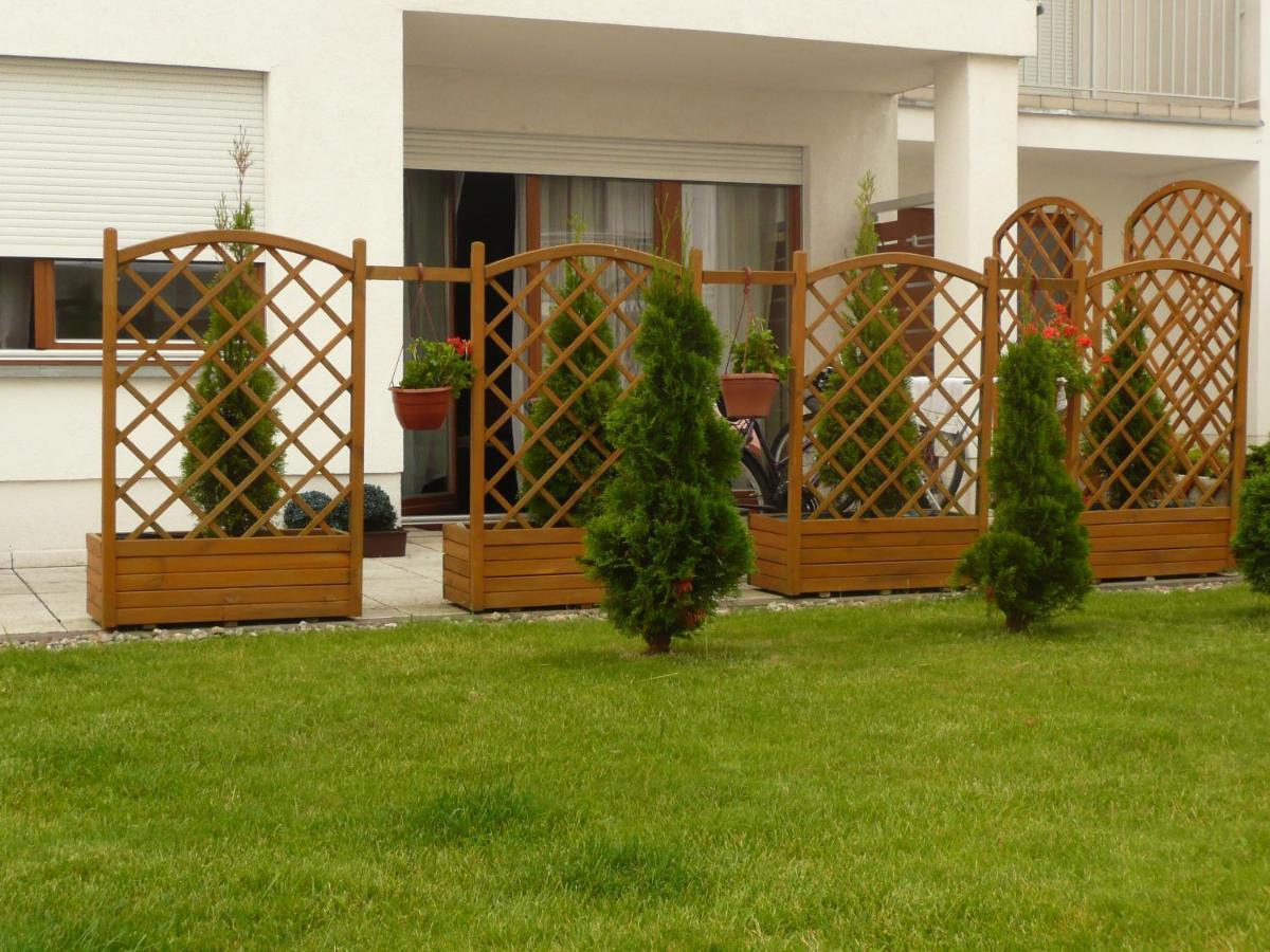 Swinoujscie Platan Patio 2- Berry Apartments Exterior foto